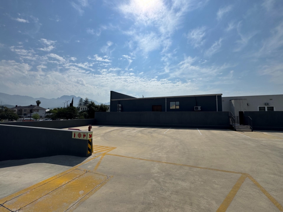 To Let Commercial Property for Rent in Worcester Western Cape
